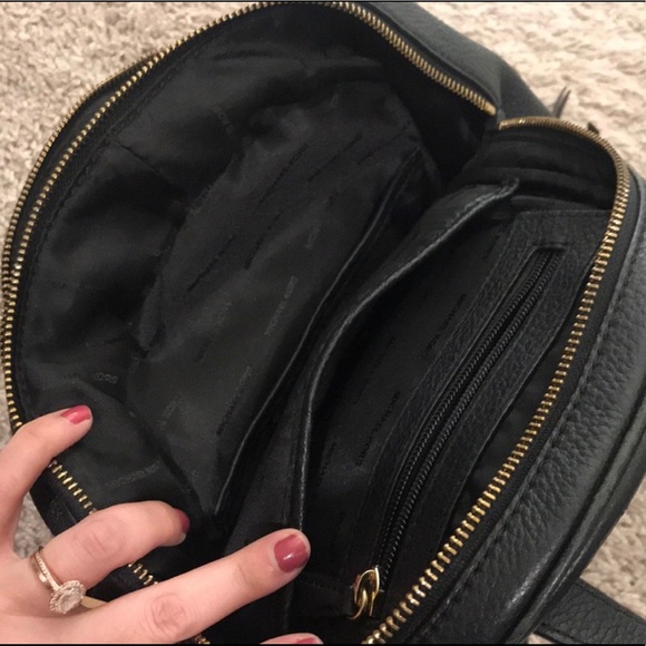 Michael Kors Rhea backpack - Picture 3 of 5